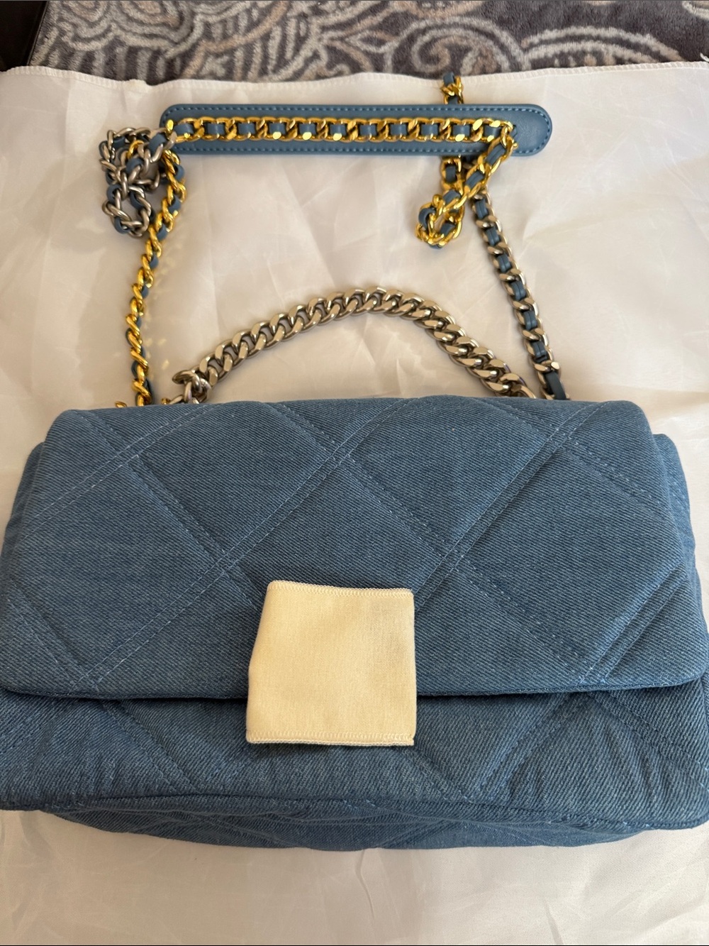 Quilted Denim Shoulder Bag with Chain Strap - Blue